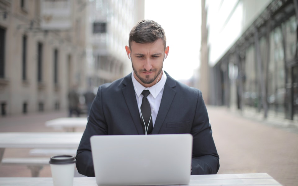 Pilihan Pekerjaan Paruh Waktu di Surabaya - Universitas123